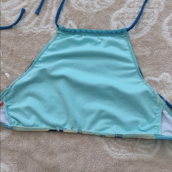 NWOT Beach Print Swimming Suit - Picture 6 of 8